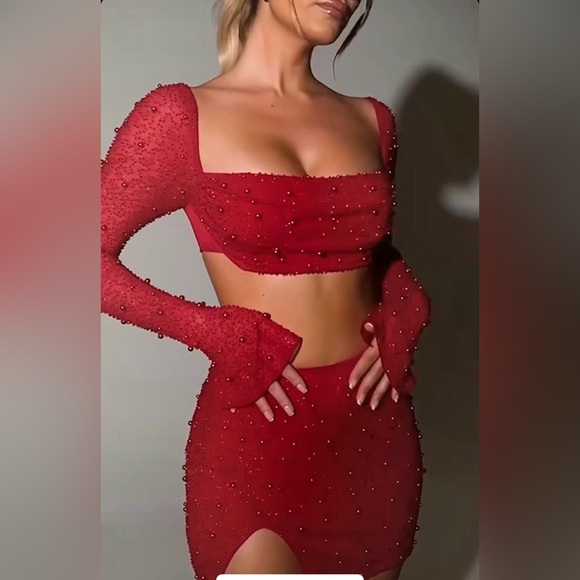 red oh polly two piece, only worn once. it’s a US size 4 - Picture 6 of 7